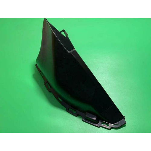 Mbulojë e shirit të grilës së parakolpit të përparmë plastik (s-line) për AUDI Q7 09-15 - OEM: 4L0807152E Mbulojë e shirit të grilës së parakolpit të përparmë plastik (s-line) për AUDI Q7 09-15 - OEM: 4L0807152E