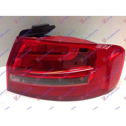 Dritë stop e jashtme për AUDI A4 11-15 - OEM: 8K5945096AA
