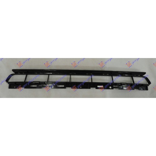 Grilë qendrore në parakolpin e përparme për AUDI A4 15-18 - OEM: 8W08076839B9 Grilë qendrore në parakolpin e përparme për AUDI A4 15-18 - OEM: 8W08076839B9