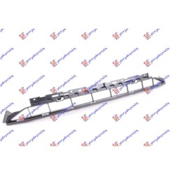 Grilë qendrore në parakolpin e përparme (s-line/s4) për AUDI A4 18-19 - OEM: 8W0807683D