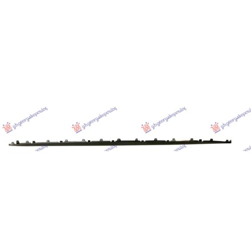 Shirit i pragut plastik për AUDI A5 16-19 - OEM: 8W8854868