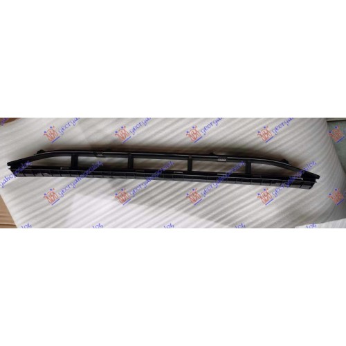 Grilë qendrore në parakolpin e përparme (s-line) për AUDI Q5 12-16 - OEM: 8R0807647B